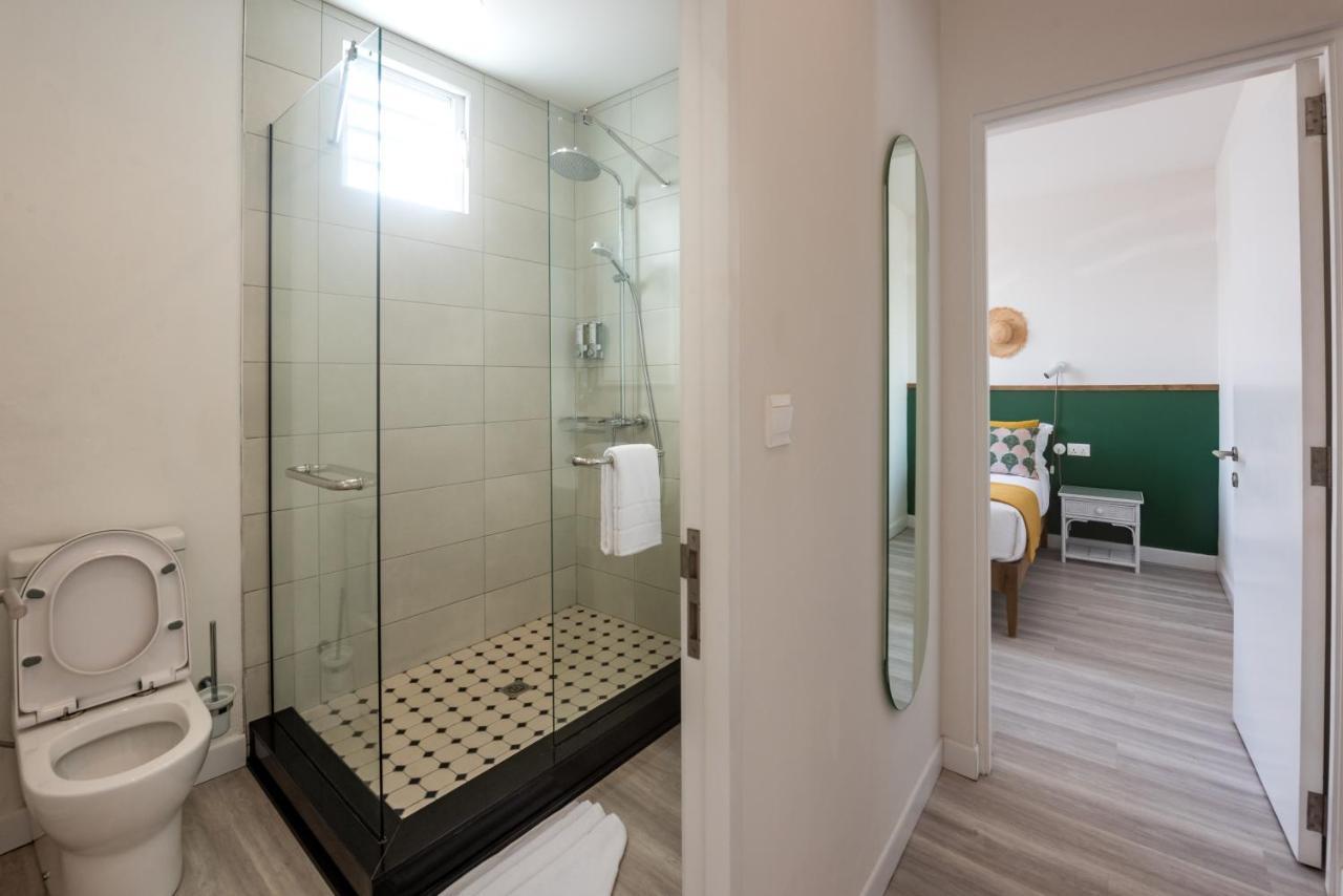 Dodo Square Residence Гранд Байе Екстериор снимка