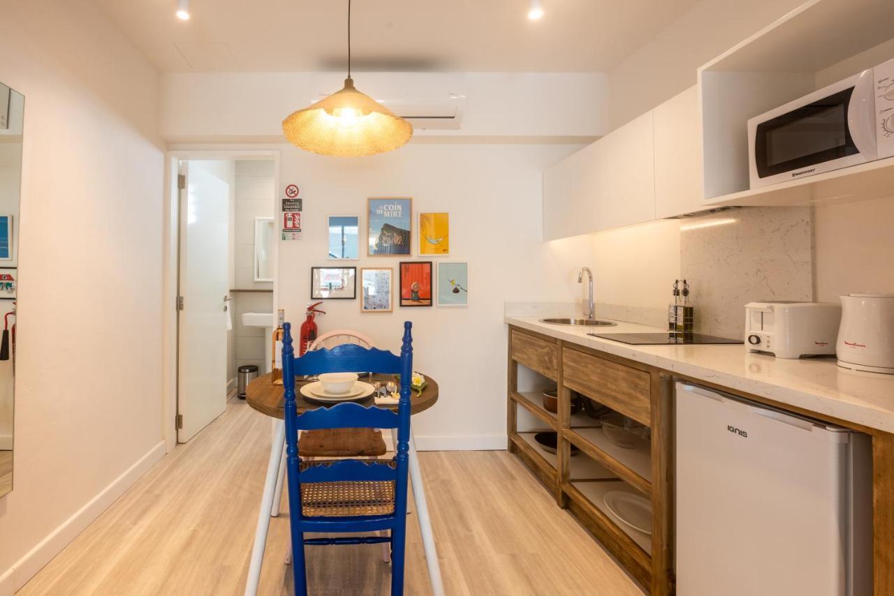 Dodo Square Residence Гранд Байе Екстериор снимка