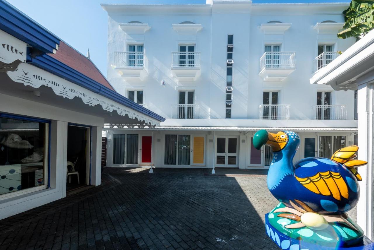 Dodo Square Residence Гранд Байе Екстериор снимка